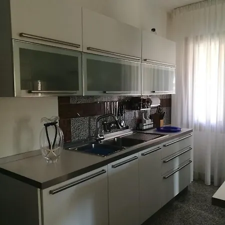 Fiore Apartment *